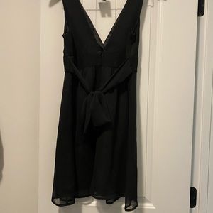 The ultimate little black dress😍